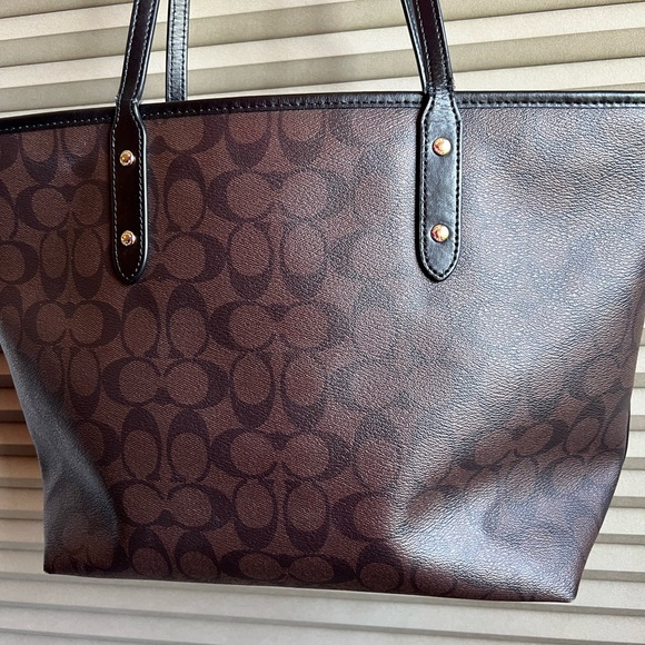 Coach Bag. Perfect size tote and gorgeous brown, black & gold. - Picture 16 of 16